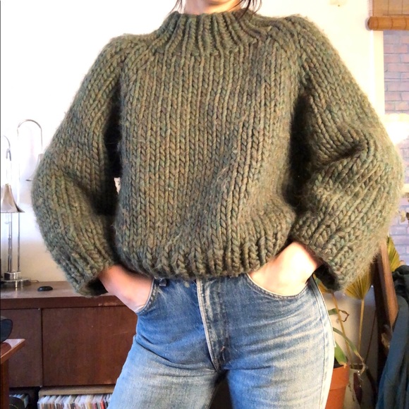 Hand knit chunky wool sweater - Picture 9 of 9